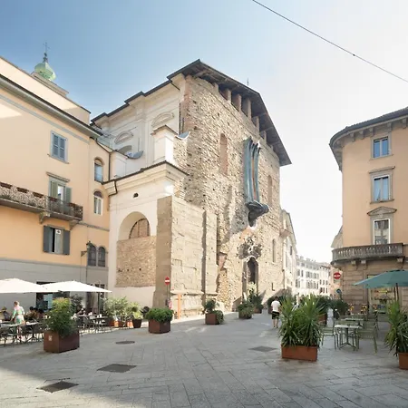 Ladolcevita1445 * Bergamo